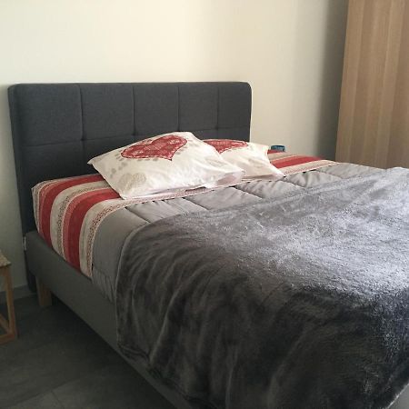 Appartement T2 Independant Dans Maison Pugny-Chatenod Eksteriør billede