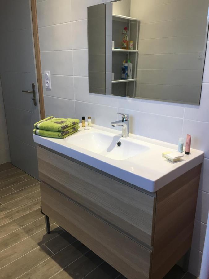 Appartement T2 Independant Dans Maison Pugny-Chatenod Eksteriør billede