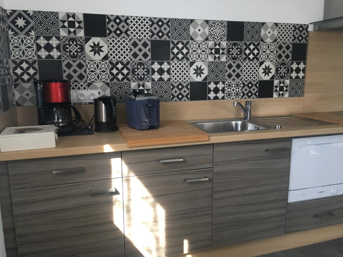 Appartement T2 Independant Dans Maison Pugny-Chatenod Eksteriør billede